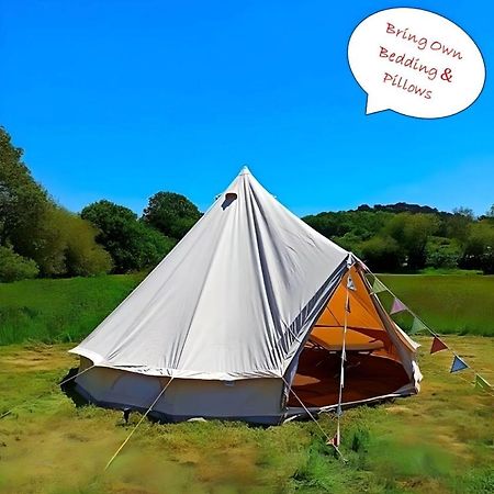 Готель Dorset Glamping Fields Corfe Mullen Екстер'єр фото
