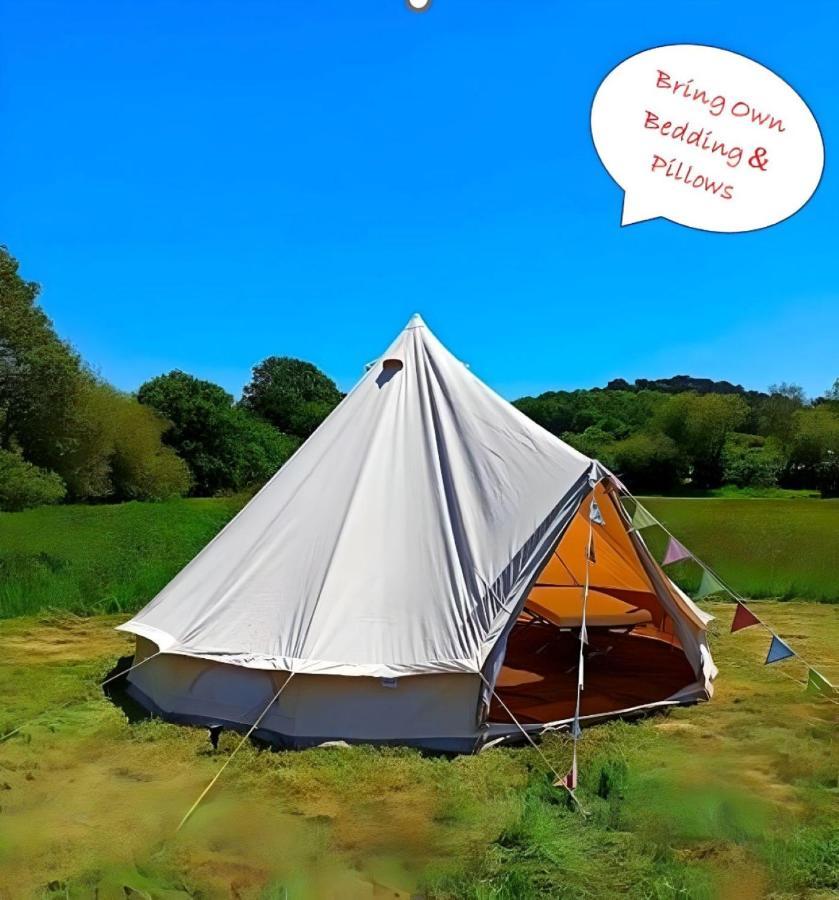 Готель Dorset Glamping Fields Corfe Mullen Екстер'єр фото